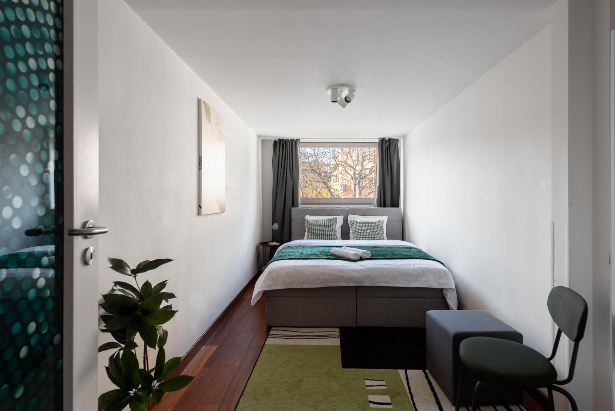 פראג Spacious Apartments Near Karlin Square מראה חיצוני תמונה
