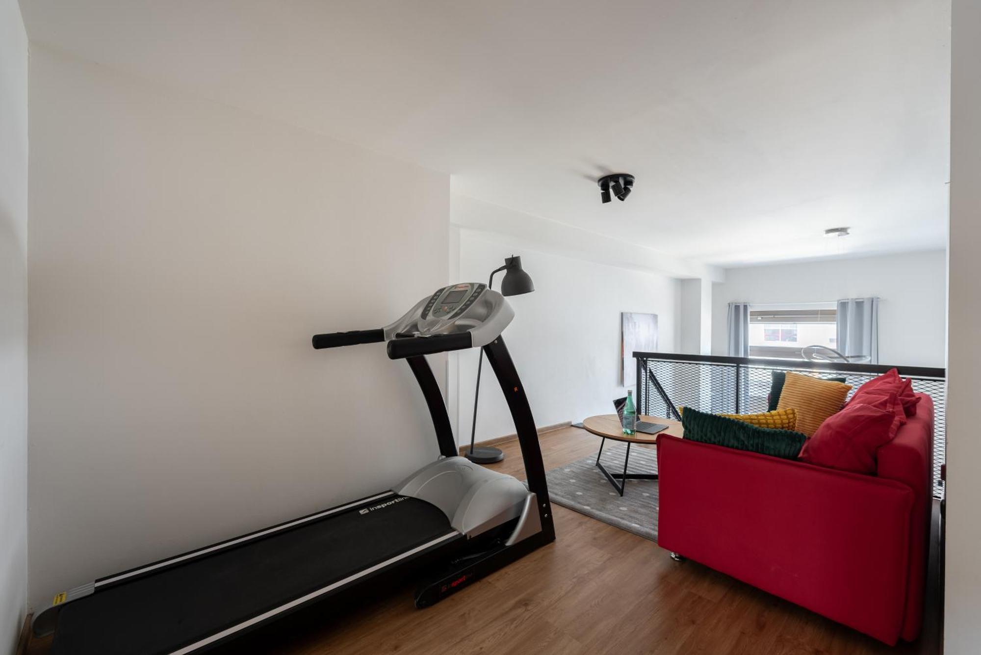 פראג Spacious Apartments Near Karlin Square מראה חיצוני תמונה