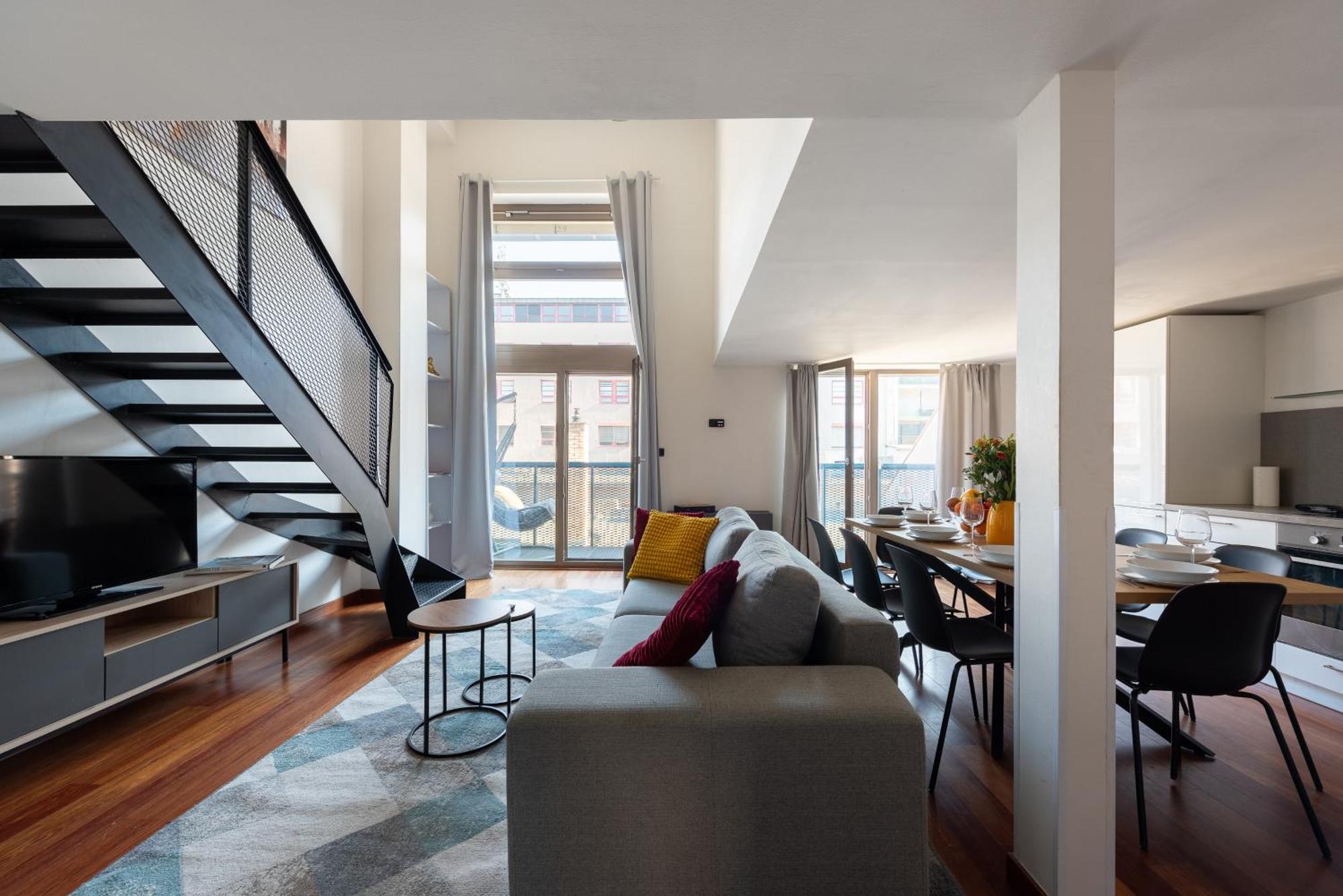 פראג Spacious Apartments Near Karlin Square מראה חיצוני תמונה